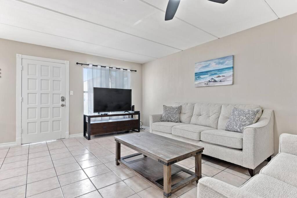 2 Bed 1 Bath Condo By Beach & Entertainment South Padre Island Eksteriør billede